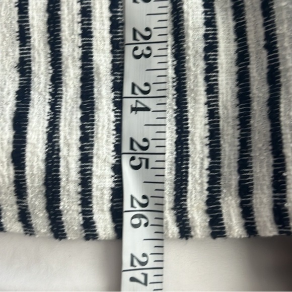 ⭐️Lucky Brand,Slimming,Vertical Striped Black/Cream,Top,Pull-Over,Size L - Picture 12 of 12